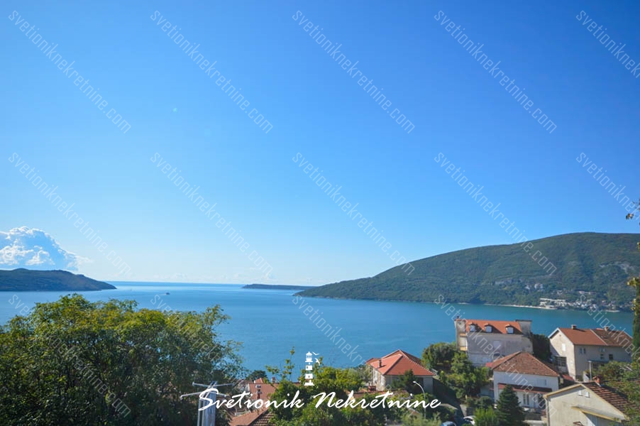 Dvosoban stan sa lepim pogledom na more – Herceg Novi