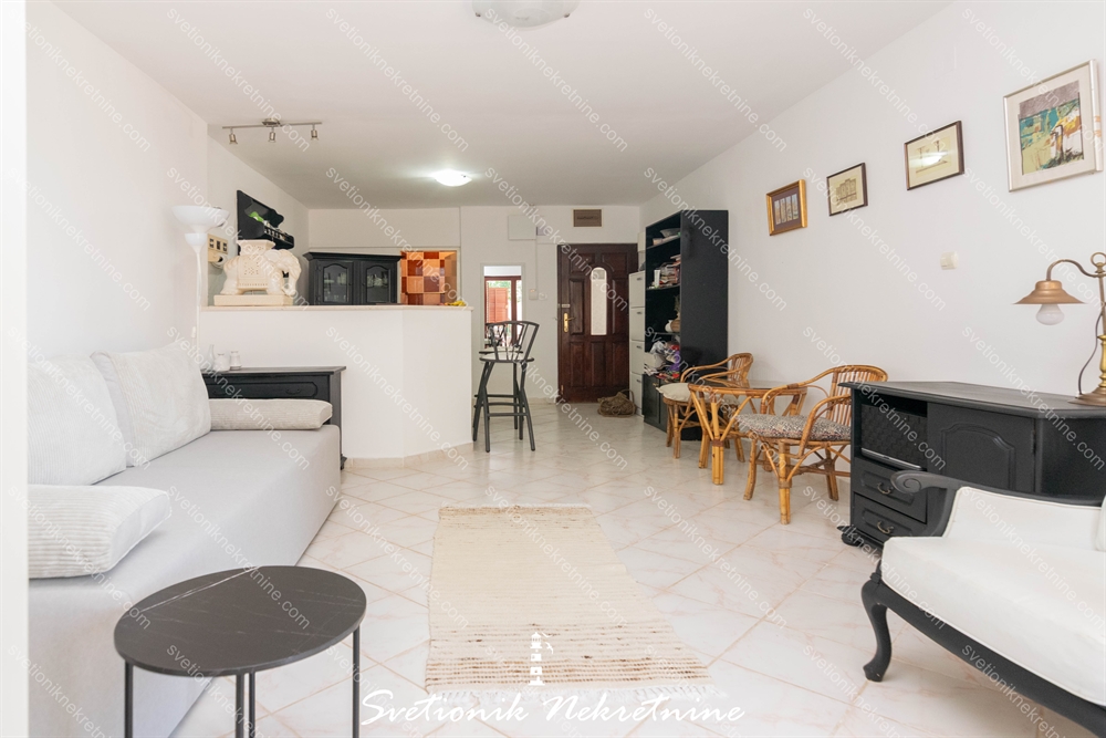 https://svetioniknekretnine.com/property/jednosoban-stan-njivice-herceg-novi/